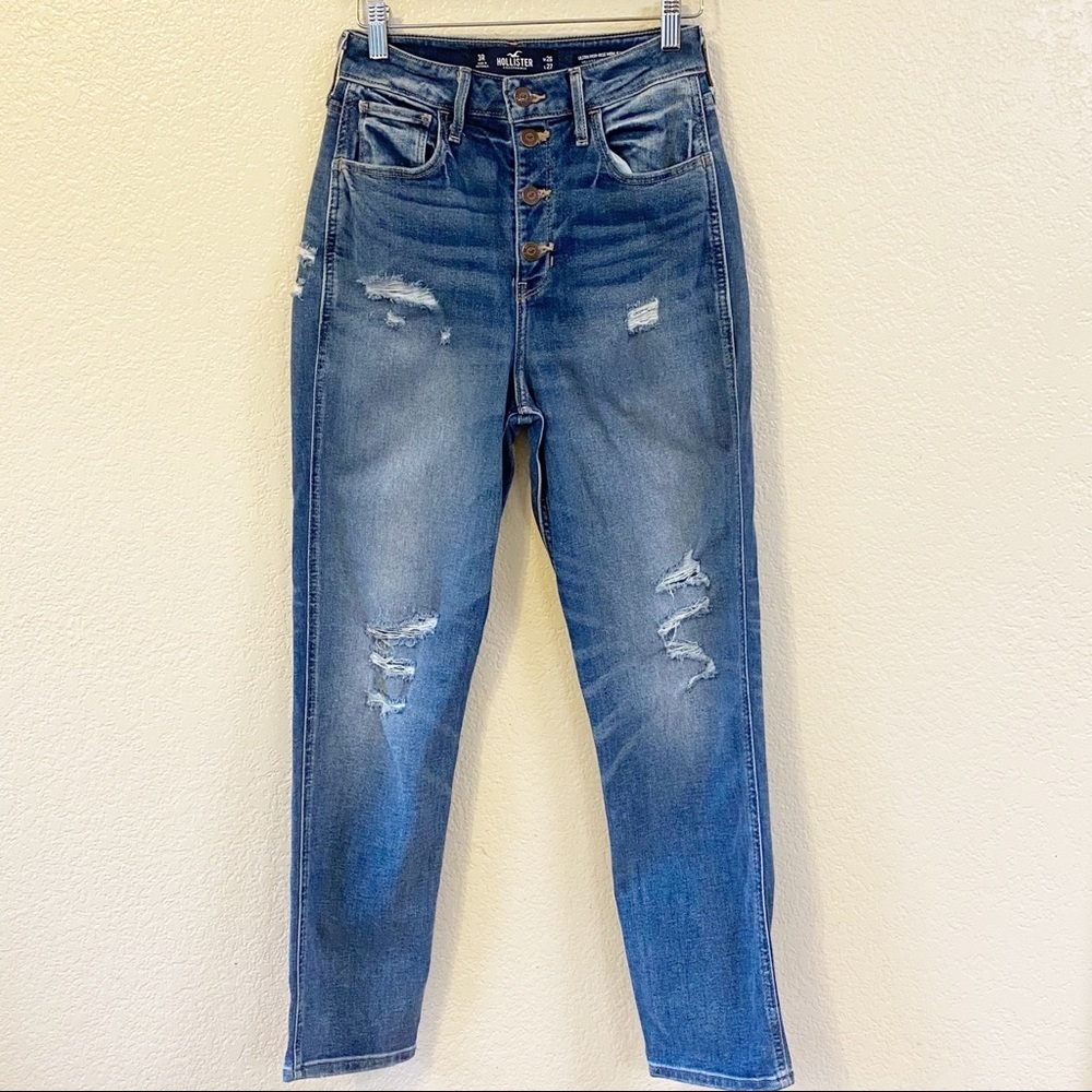 Hollister Ultra High-Rise Distressed Mom Jean Sz 3